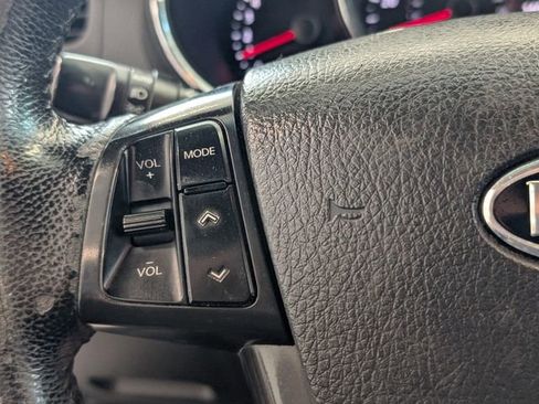Used 2012 Kia Sorento EX FWD image 24