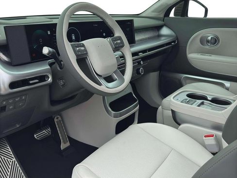 New 2026 Hyundai Ioniq 9 Calligraphy image 14