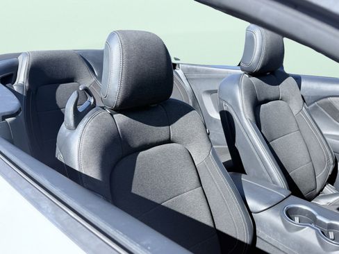 Used 2024 Ford Mustang Convertible image 23