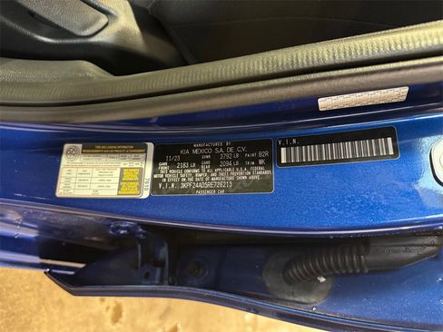 Certified 2024 Kia Forte LXS w/ LXS Technology Package image 31