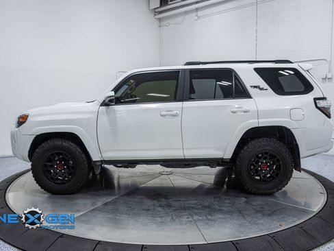 Used 2023 Toyota 4Runner TRD Off-Road Premium w/ Moonroof Package image 4