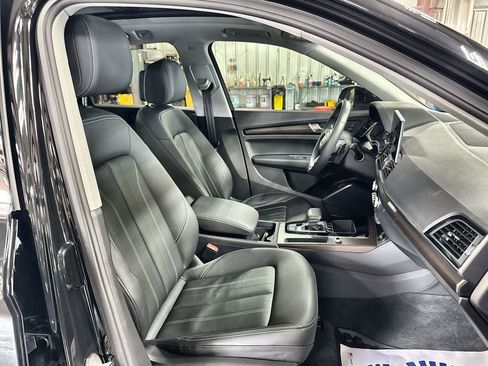 Used 2023 Audi Q5 2.0T Premium w/ Convenience Package AWD/4WD image 31