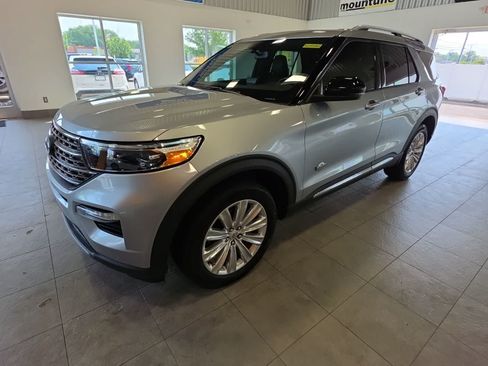 Used 2024 Ford Explorer King Ranch w/ Technology Package AWD/4WD image 1