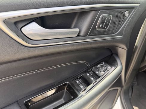 Used 2019 Ford Edge Titanium w/ Equipment Group 301A FWD image 29