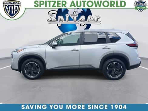 Used 2024 Nissan Rogue SV AWD/4WD image 6