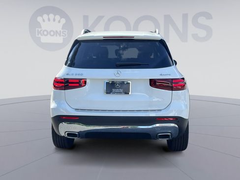 New 2026 Mercedes-Benz GLB 250 4MATIC image 10