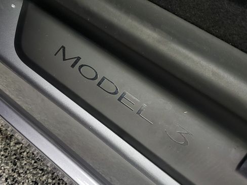 Used 2025 Tesla Model 3 Long Range RWD image 23