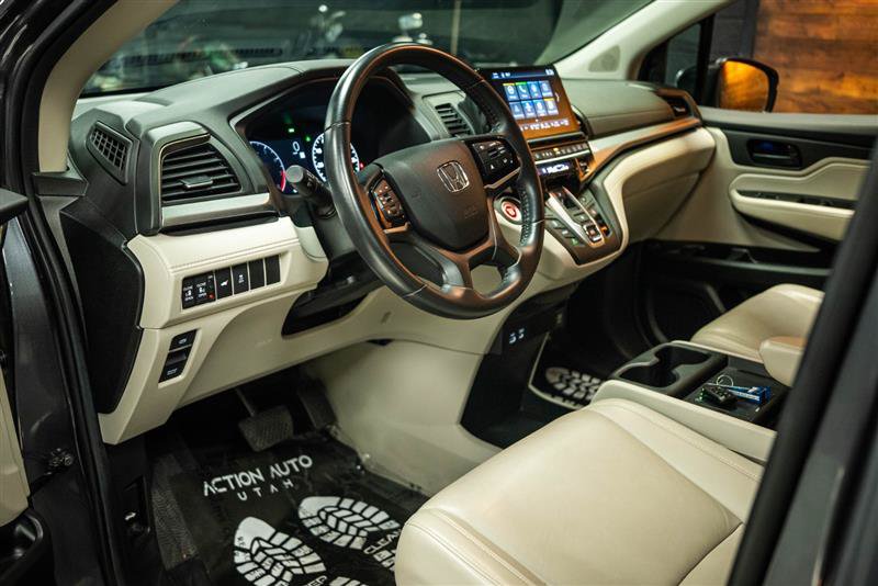 Used 2025 Honda Odyssey Touring image 9
