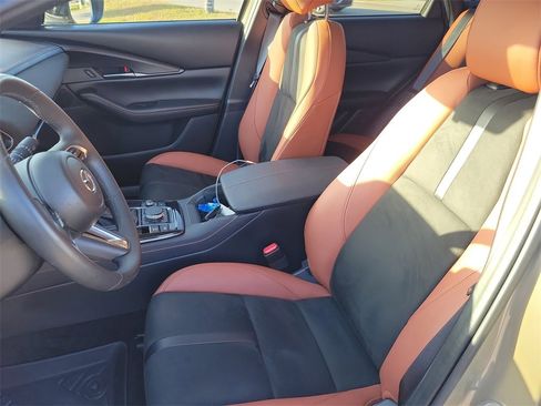 Used 2024 MAZDA CX-30 Carbon image 20