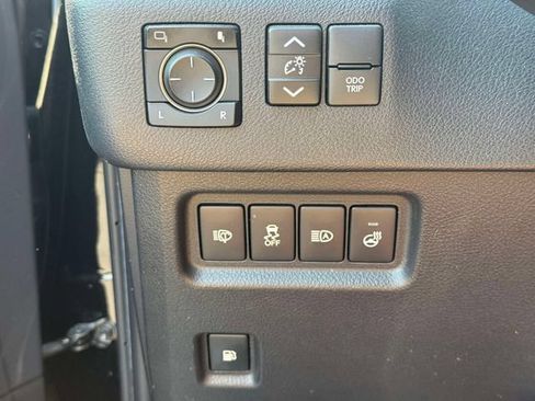 Certified 2023 Lexus GX 460 Premium w/ Premium Package AWD/4WD image 26