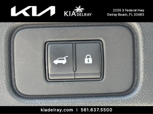 Used 2024 Nissan Pathfinder SL AWD/4WD image 9
