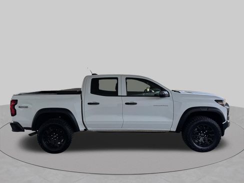 Used 2025 Chevrolet Colorado Trail Boss AWD/4WD image 7