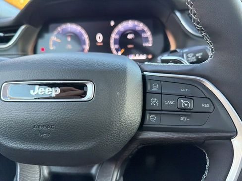 New 2025 Jeep Grand Cherokee L Limited image 21