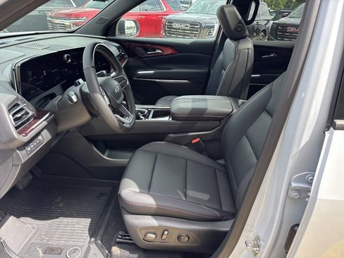 New 2026 Chevrolet Traverse Z71 w/ Enhanced Driving Package AWD/4WD image 16