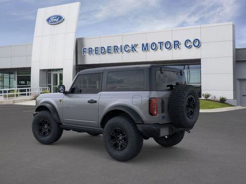 New 2026 Ford Bronco Badlands w/ Sasquatch Package image 4