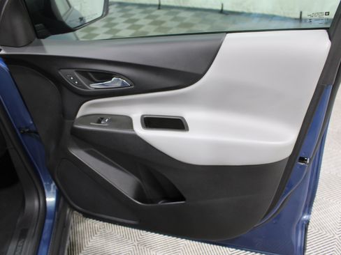 Used 2024 Chevrolet Equinox LS FWD image 26