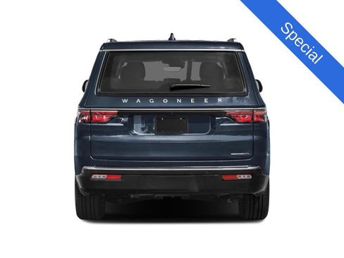 Used 2024 Jeep Wagoneer L Series II w/ Flexible Seating Group AWD/4WD image 36