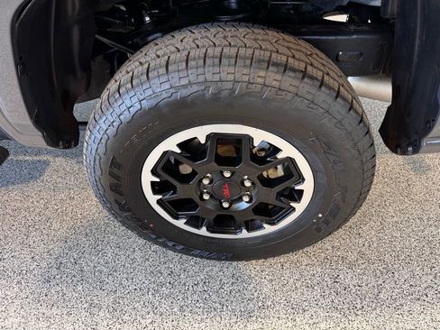 Used 2025 Toyota Tacoma SR5 image 11