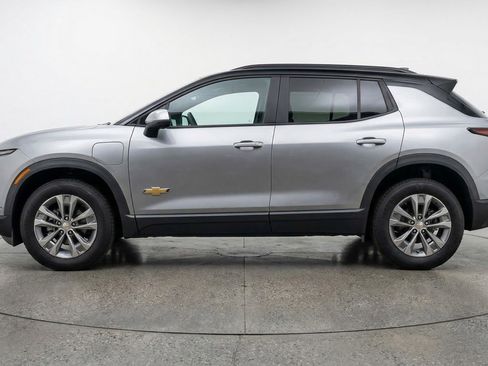 Used 2025 Chevrolet Equinox LT image 5