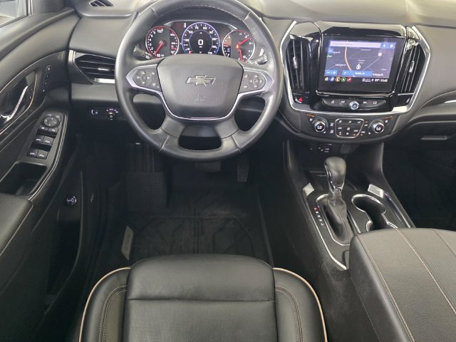Used 2023 Chevrolet Traverse Premier w/ Redline Edition FWD image 13