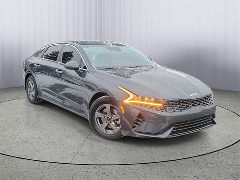 Used 2023 Kia K5 LXS image 1