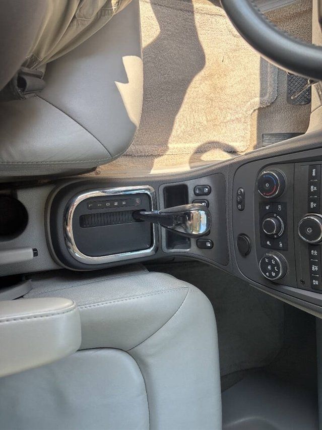 Used 2008 Chevrolet HHR LT w/ LT Preferred Equipment Group FWD image 8
