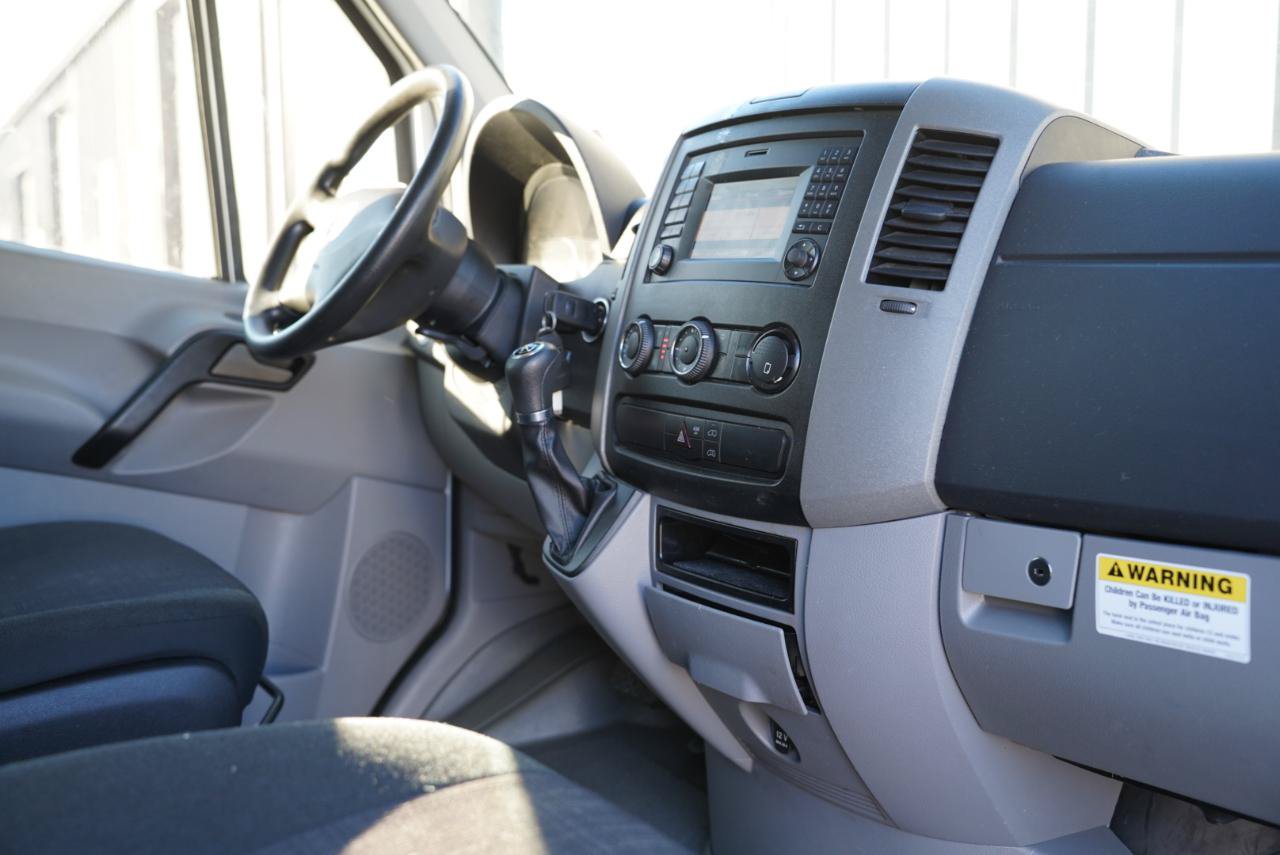 Used 2018 Mercedes-Benz Sprinter 2500 image 14