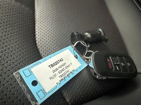 Used 2026 Honda Pilot Touring image 36