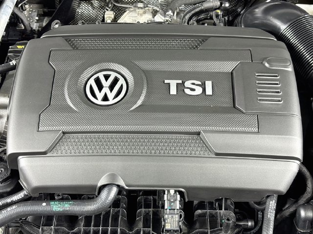Certified 2026 Volkswagen Jetta GLI Autobahn FWD image 32