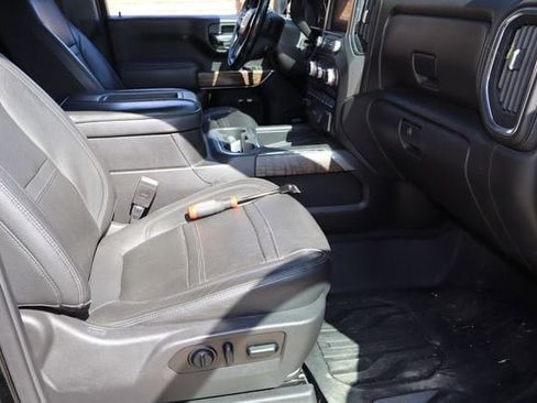 Used 2020 GMC Sierra 2500 Denali w/ Denali Ultimate Package AWD/4WD image 17