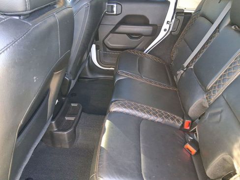 Used 2022 Jeep Wrangler Unlimited High Altitude image 26