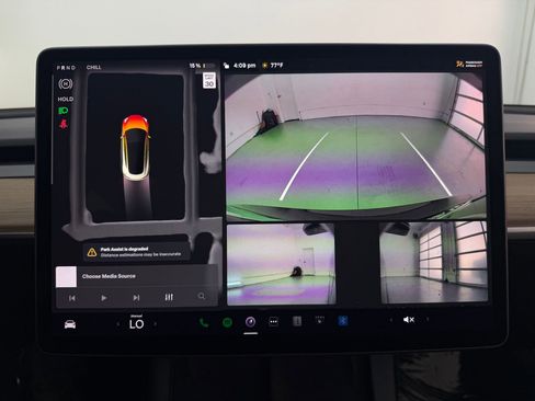 Used 2023 Tesla Model 3 Standard Range image 29