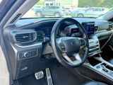 Used 2022 Ford Explorer XLT w/ Equipment Group 202A image 3