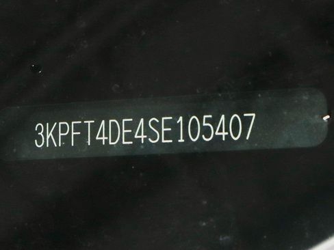 Used 2025 Kia K4 LXS image 31