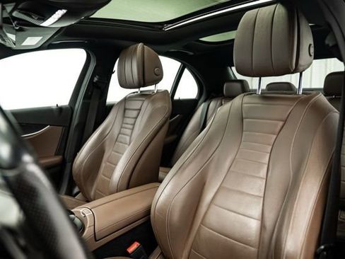 Used 2017 Mercedes-Benz E 300 4MATIC image 11