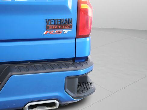 Used 2024 Chevrolet Silverado 1500 RST AWD/4WD image 31
