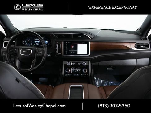 Used 2023 GMC Yukon Denali Ultimate AWD/4WD image 16
