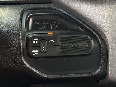 Used 2024 RAM 2500 Big Horn AWD/4WD image 24