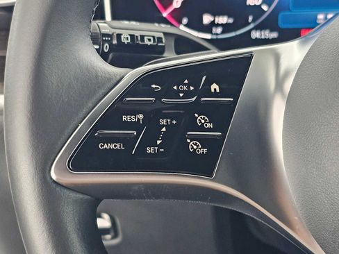 Certified 2025 Mercedes-Benz GLC 300 image 25