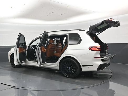 Used 2023 BMW X7 M60i w/ Executive Package AWD/4WD image 58
