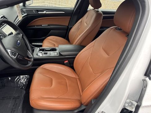 Used 2019 Ford Fusion Titanium image 10