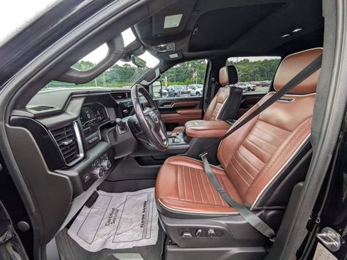 Used 2024 GMC Sierra 3500 Denali Ultimate AWD/4WD image 14