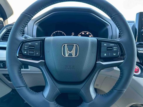 New 2026 Honda Odyssey EX-L image 18