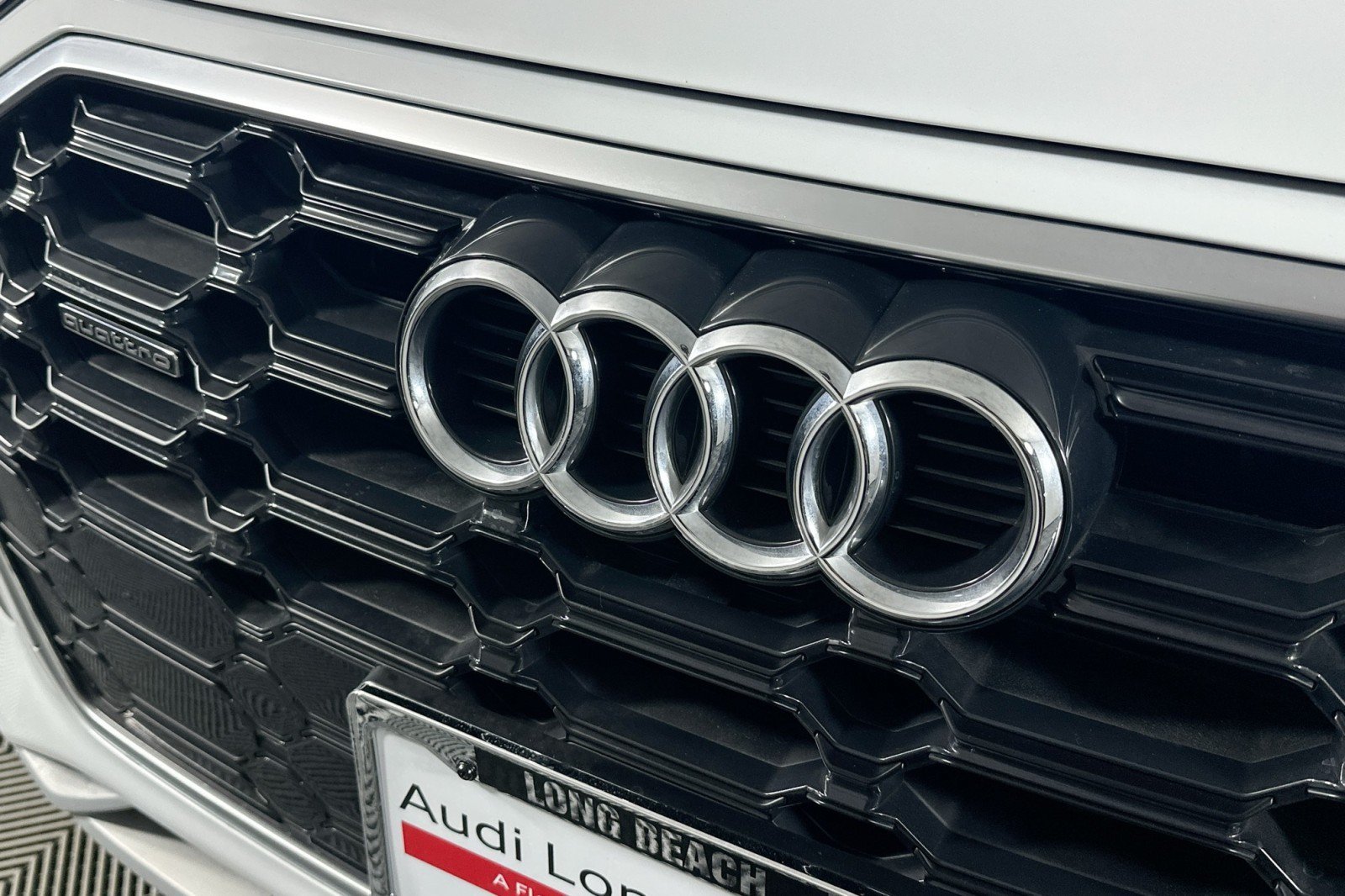 Used 2023 Audi Q5 2.0T Premium w/ Convenience Package AWD/4WD image 14
