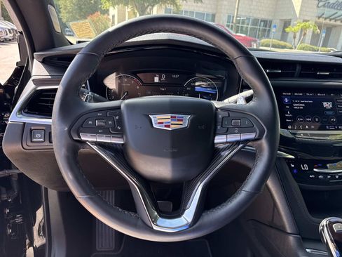 Certified 2025 Cadillac XT6 Sport AWD/4WD image 15