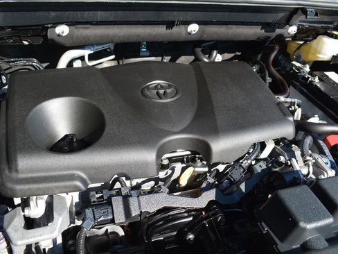 Used 2023 Toyota RAV4 LE AWD/4WD image 22