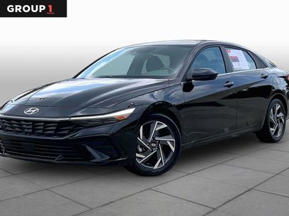 Used 2025 Hyundai Elantra SEL