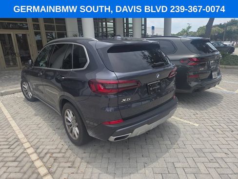 Used 2022 BMW X5 sDrive40i w/ Luxury Seating Package RWD image 5
