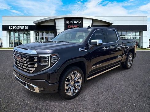 Used 2024 GMC Sierra 1500 Denali w/ Denali Reserve Package AWD/4WD image 1