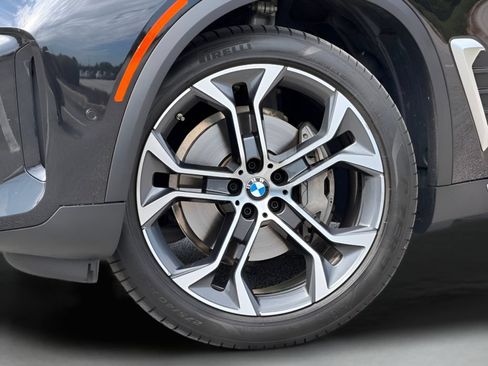 Used 2024 BMW X5 xDrive40i w/ Premium Package AWD/4WD image 10